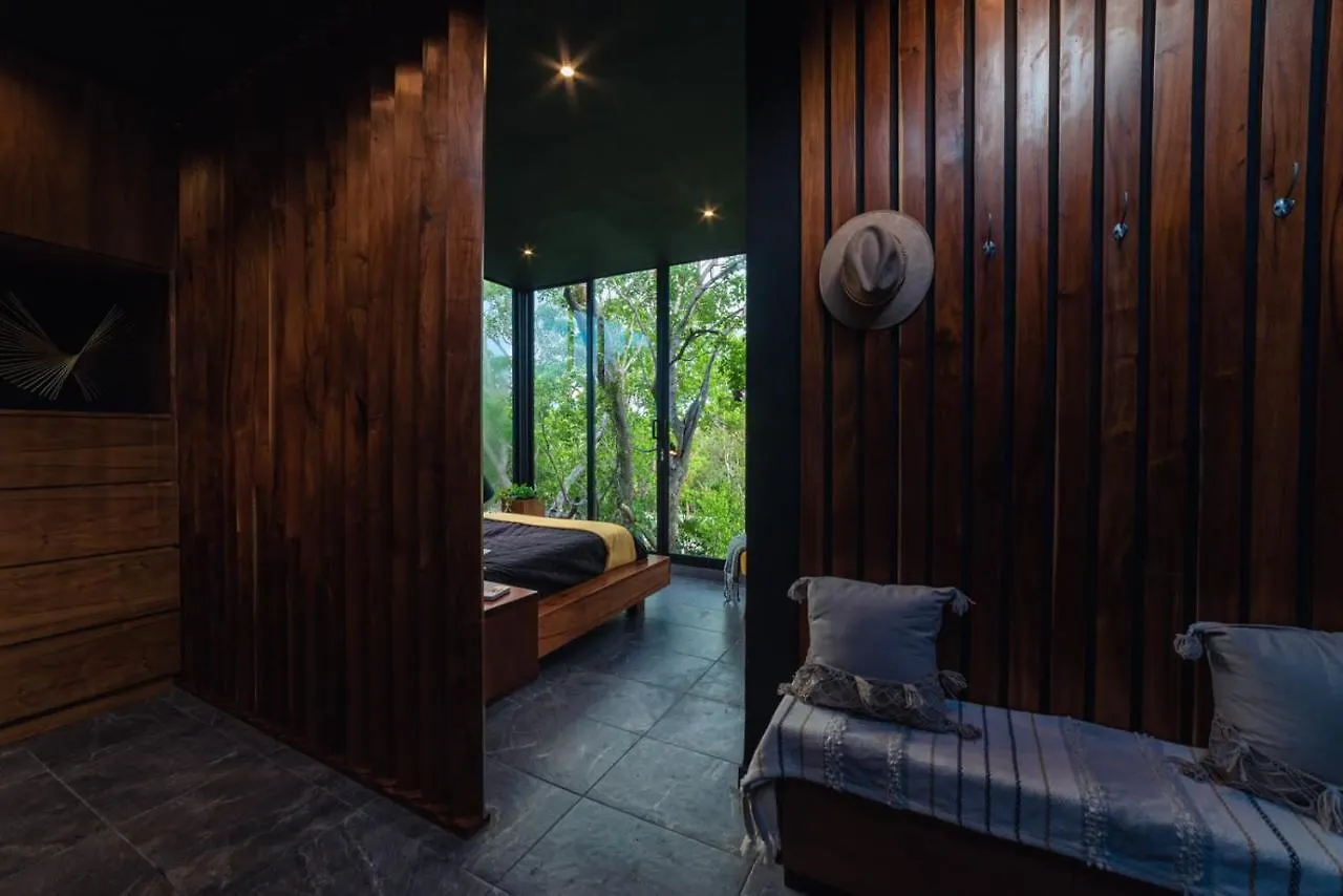 Increible Casa Elevada Con Cenote Privado En Tulum Villa